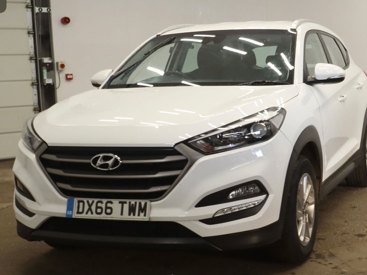 Used Hyundai TUCSON 2016 for sale - 77799897: Photo 2