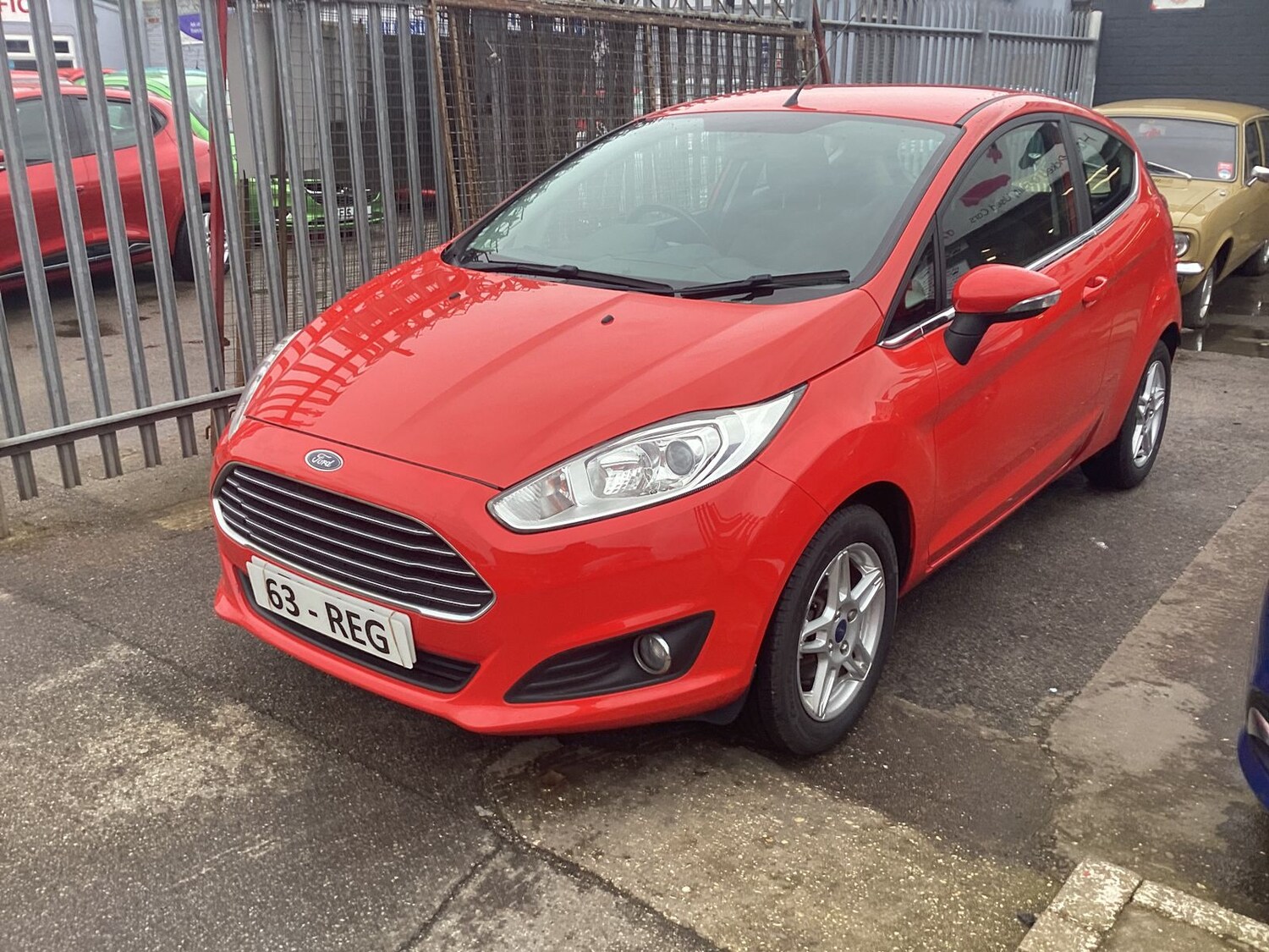 Used Ford Fiesta 2013 for sale - 77092851: Photo 2