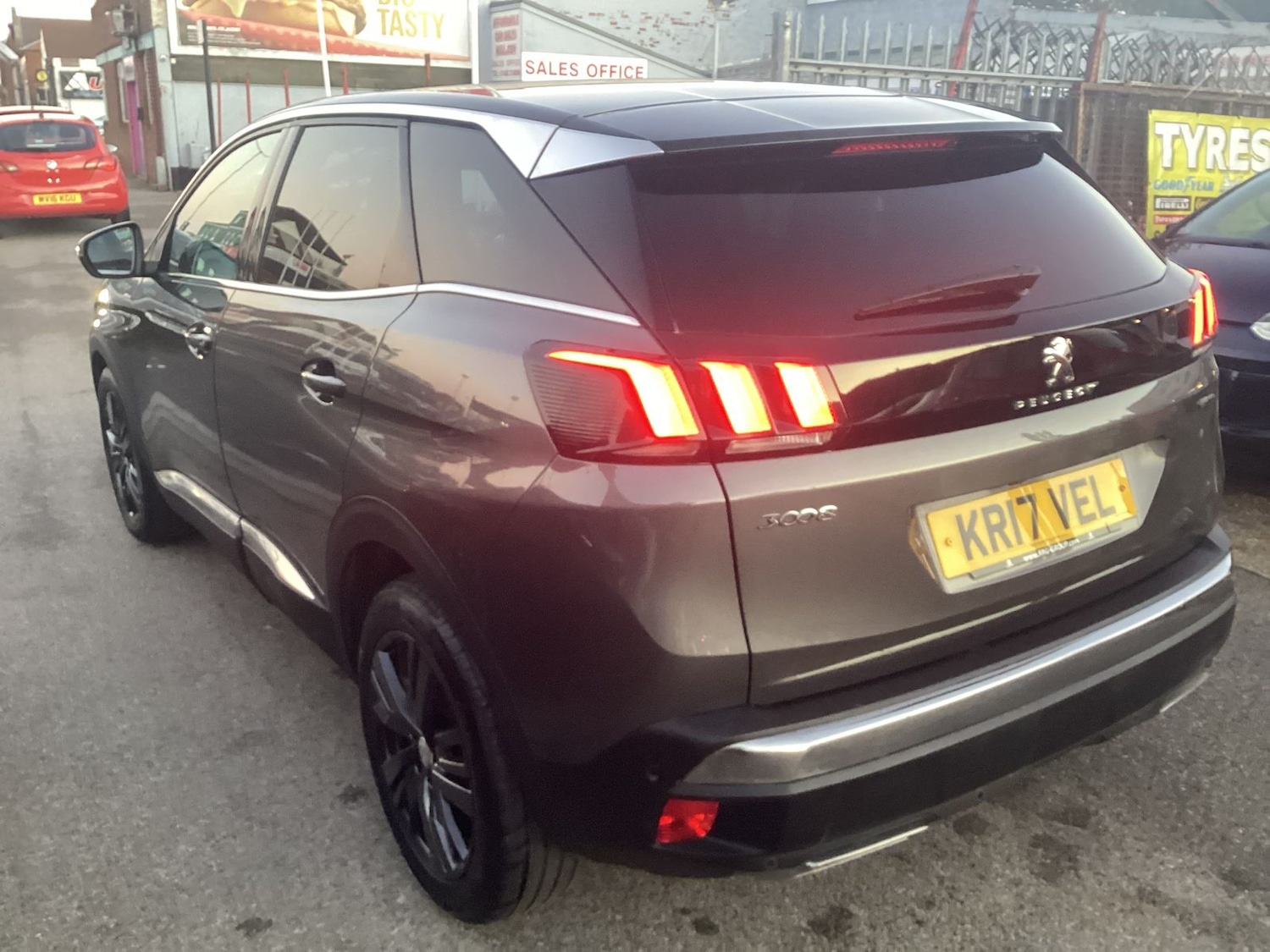 Used Peugeot 3008 2017 for sale - 77010620: Photo 7