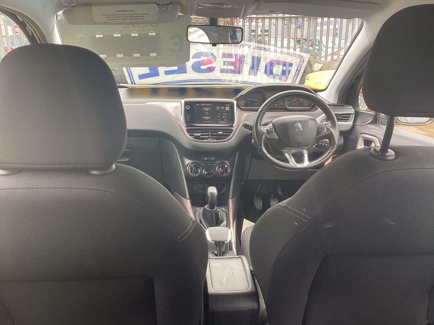 Used Peugeot 2008 2015 for sale - 77256600: Photo 10