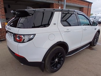 Used Land Rover Discovery Sport 2017 for sale - 78763860: Photo
