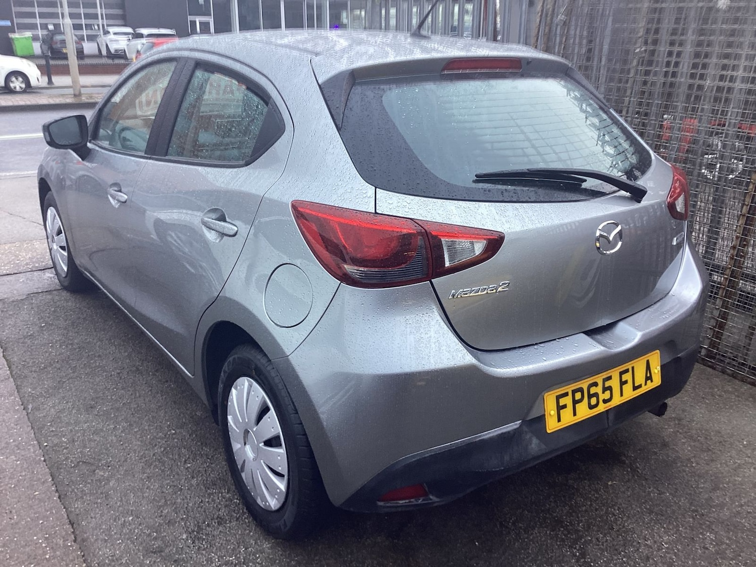 Used Mazda Mazda2 2016 for sale - 77092864: Photo 6