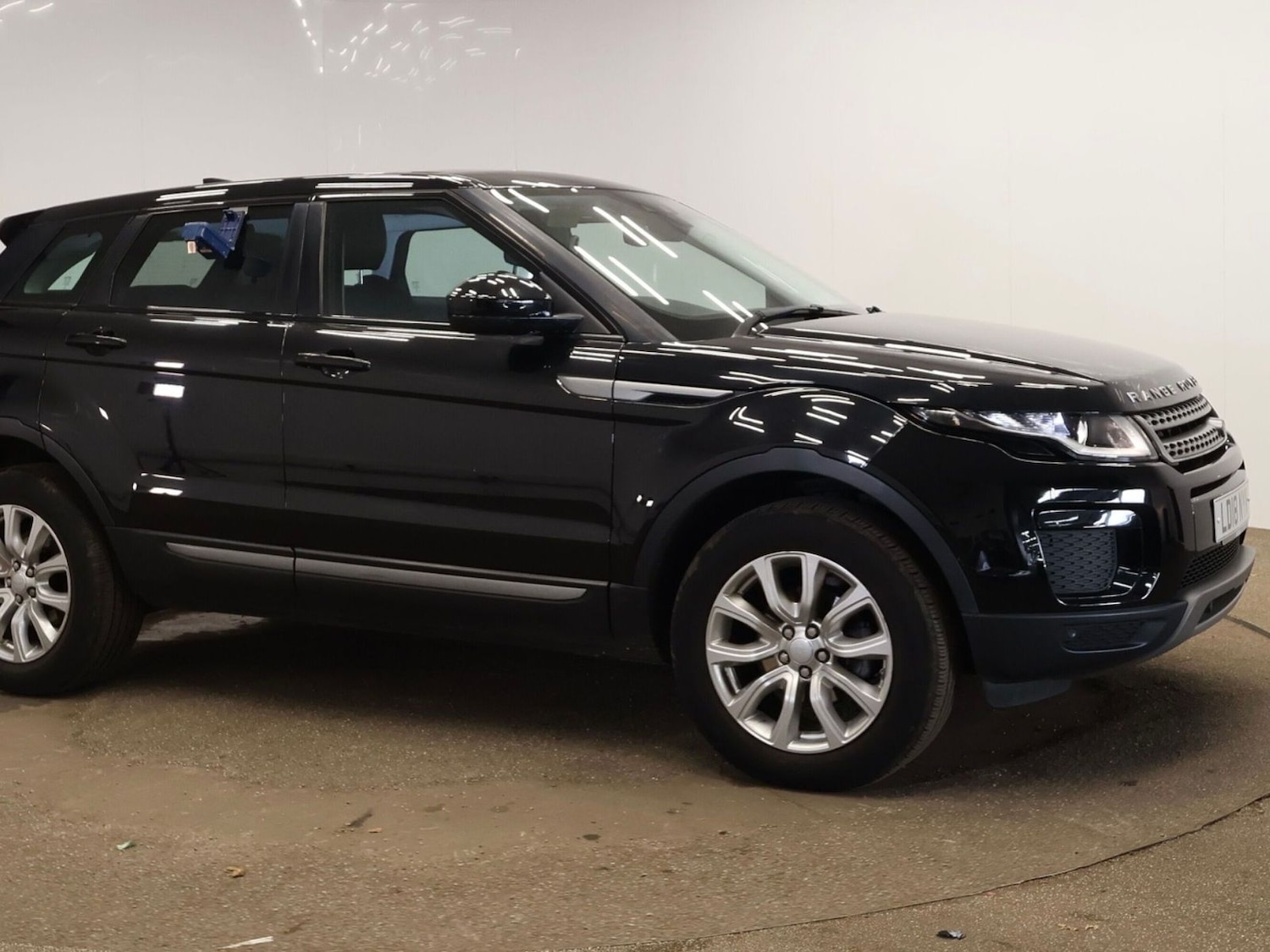Used Land Rover Range Rover Evoque 2018 for sale - 78009458: Photo 4