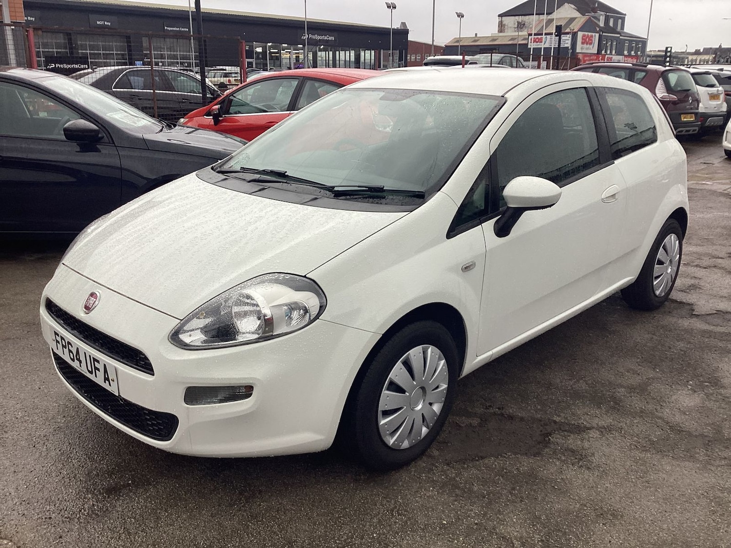 Used Fiat Punto 2014 for sale - 77614598: Photo 6