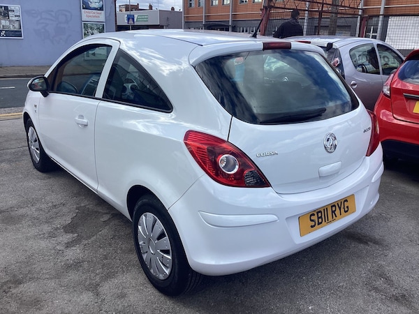Used Vauxhall Corsa 2011 for sale - 76086558: Photo 7