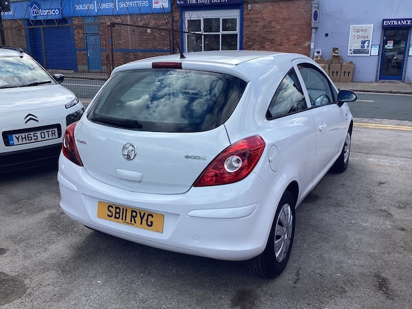 Used Vauxhall Corsa 2011 for sale - 76086558: Photo 8