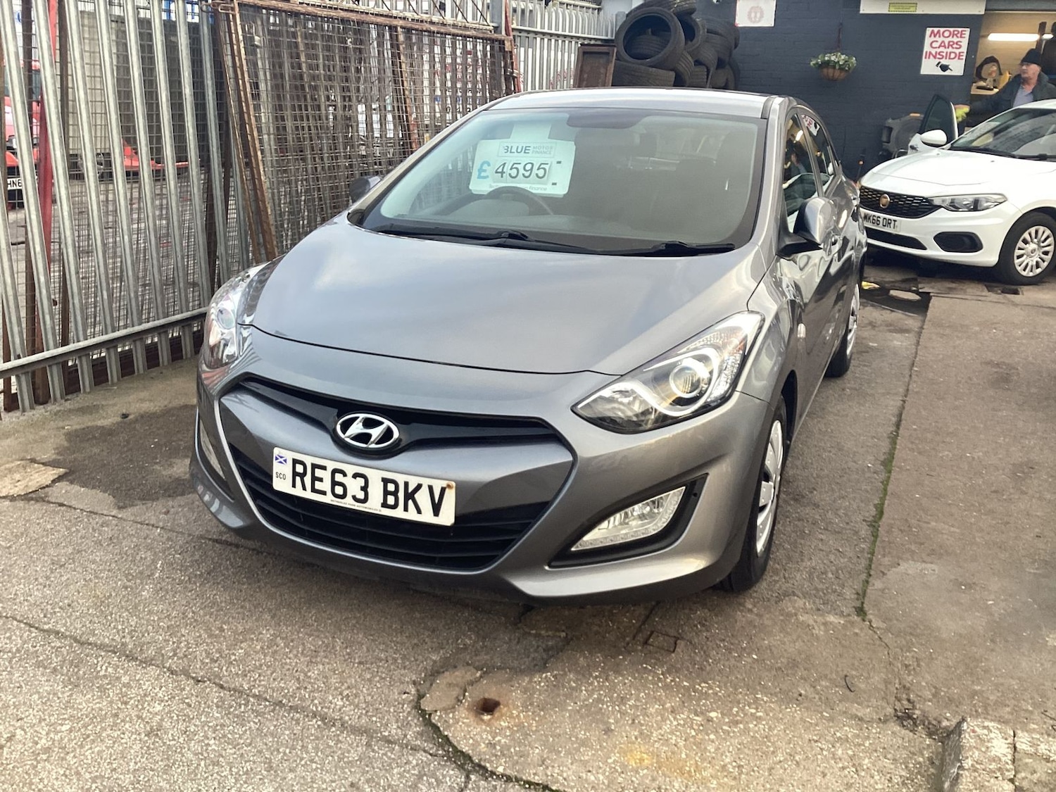 Used Hyundai i30 2013 for sale - 76372607: Photo 5