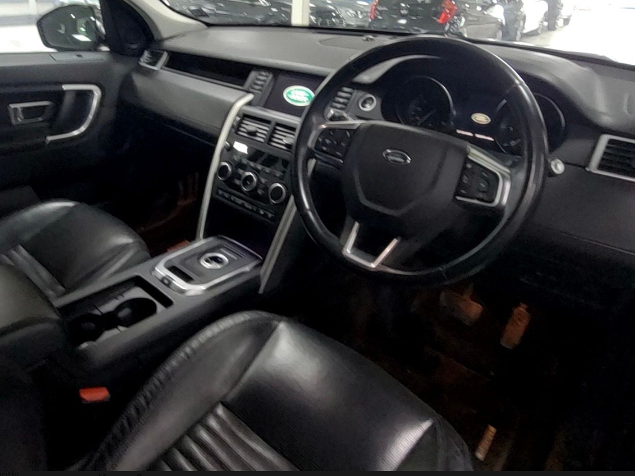 Used Land Rover Discovery Sport 2015 for sale - 78074450: Photo 6