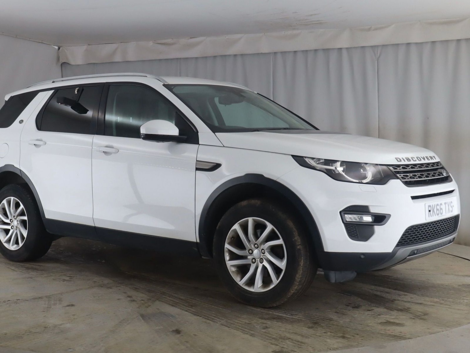Used Land Rover Discovery Sport 2016 for sale - 77771401: Photo 3