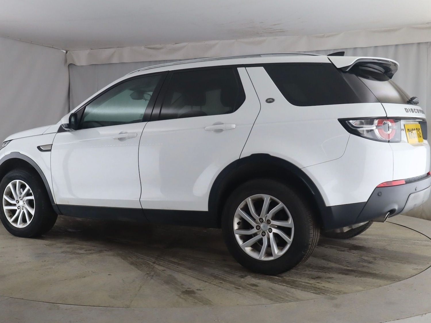 Used Land Rover Discovery Sport 2016 for sale - 77771401: Photo 4