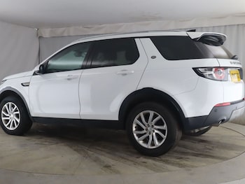 Used Land Rover Discovery Sport 2016 for sale - 77771401: Photo