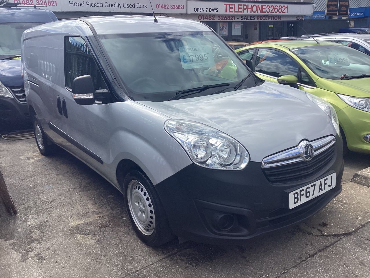 Used Vauxhall Combo 2017 for sale - 77092855: Photo 5