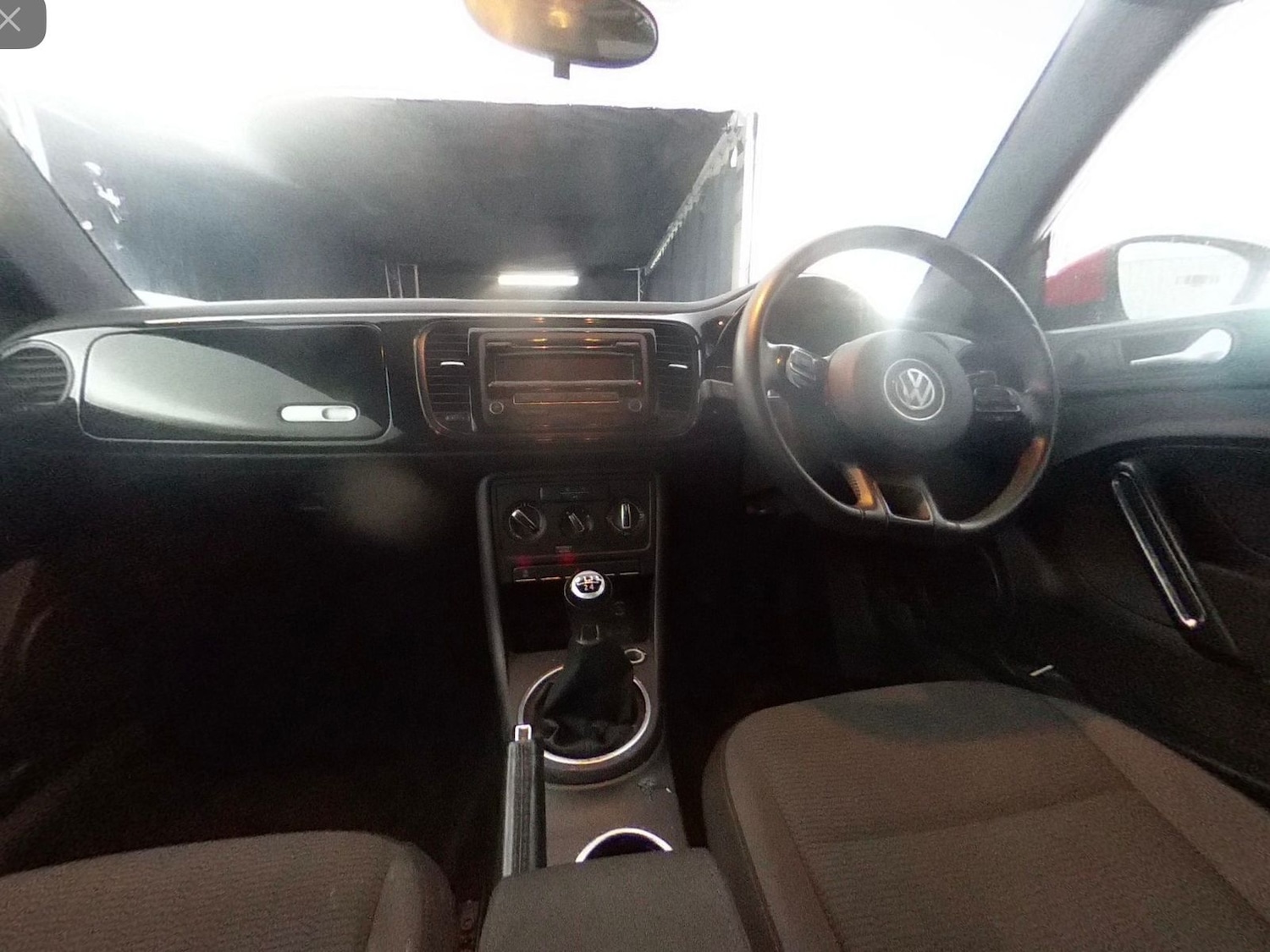 Used Volkswagen Beetle 2015 for sale - 78150018: Photo 5