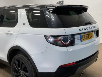 Used Land Rover Discovery Sport 2017 for sale - 79133833: Photo