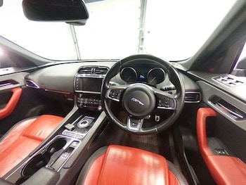Used Jaguar F-Pace 2016 for sale - 78246924: Photo