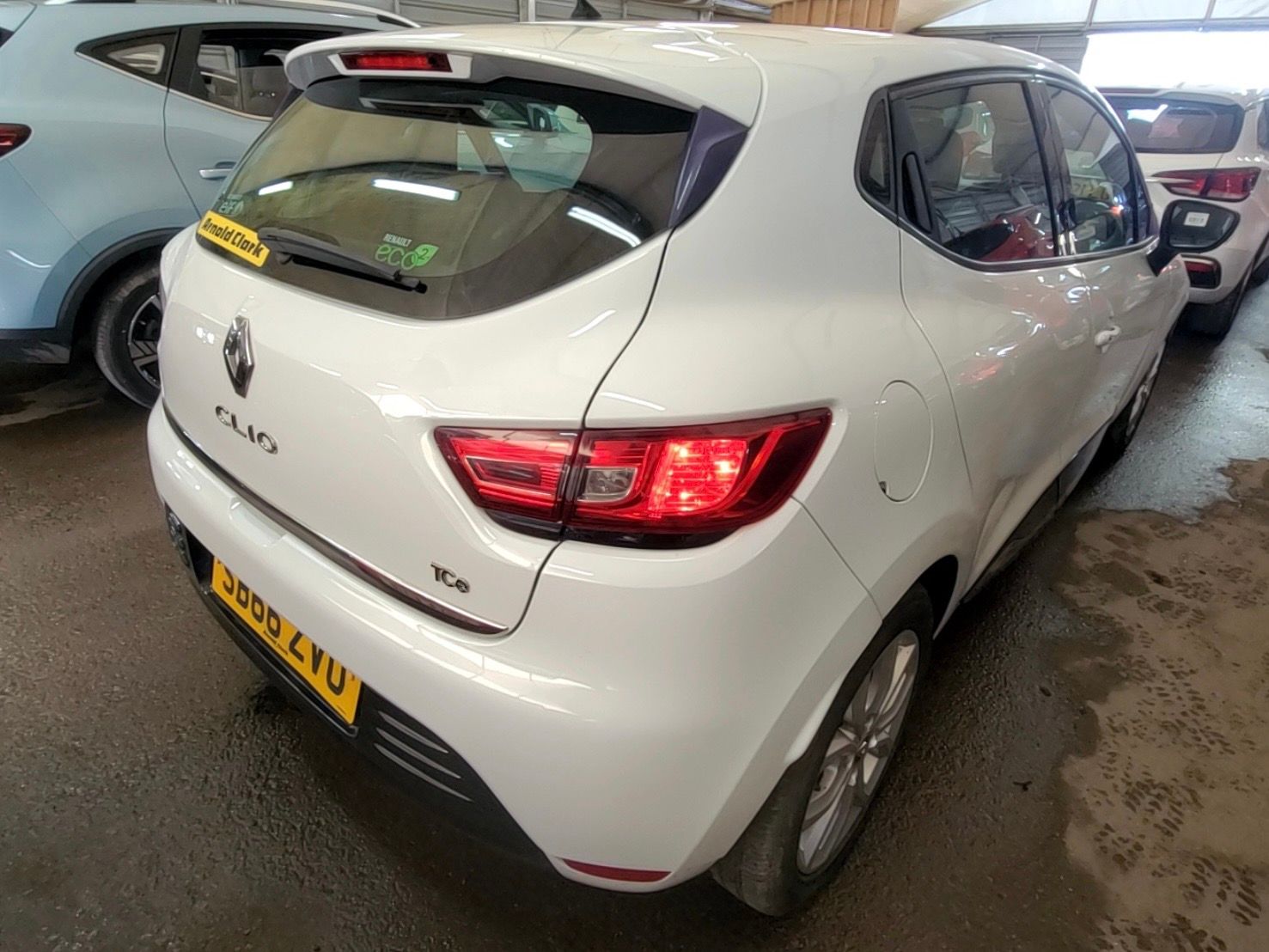 Used Renault Clio 2016 for sale - 77960062: Photo 3