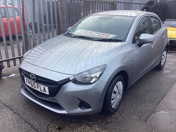 Used Mazda Mazda2 2016 for sale - 73063937: Photo 3