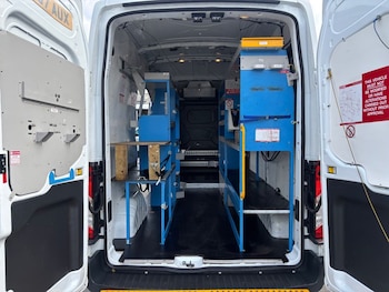 Used Ford Transit 2018 for sale - 78110810: Photo