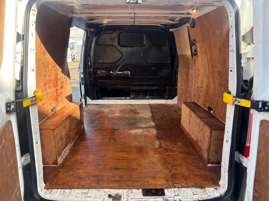 Used Ford Transit Custom 2017 for sale - 76345532: Photo 6