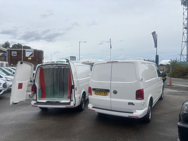 Used Volkswagen Transporter 2023 for sale - 74746501: Photo 2