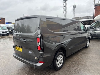 Used Ford Transit Custom 2024 for sale - 78631632: Photo