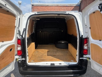 Used Citroen Berlingo 2023 for sale - 78529980: Photo
