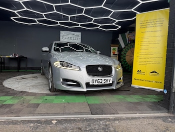 Used Jaguar XF 2013 for sale - 78376289: Photo