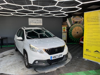 Used Peugeot 2008 2017 for sale - 78375769: Photo