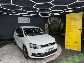 Used Volkswagen Polo 2015 for sale - 78405363: Photo