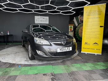 Used Vauxhall Astra 2011 for sale - 78429650: Photo