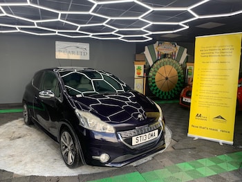 Used Peugeot 208 2013 for sale - 78375886: Photo