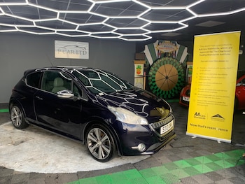 Used Peugeot 208 2013 for sale - 78375886: Photo