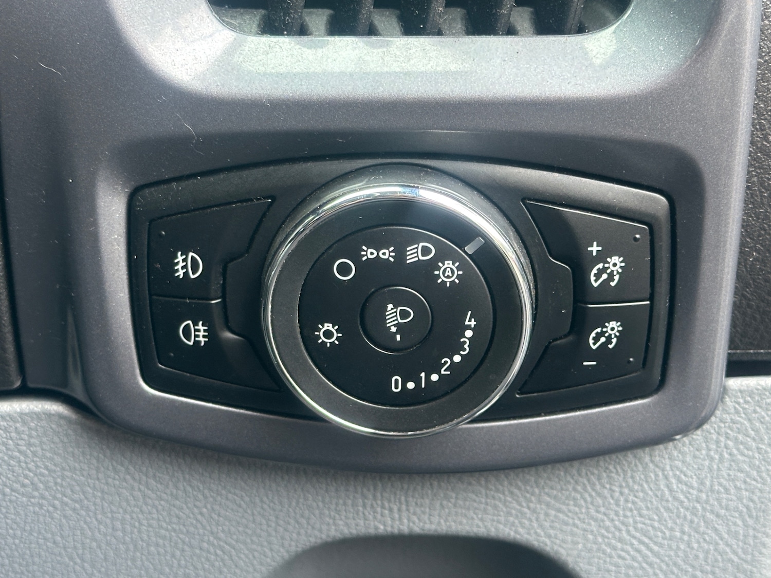 Used Ford Transit Custom 2017 for sale - 76969829: Photo 19