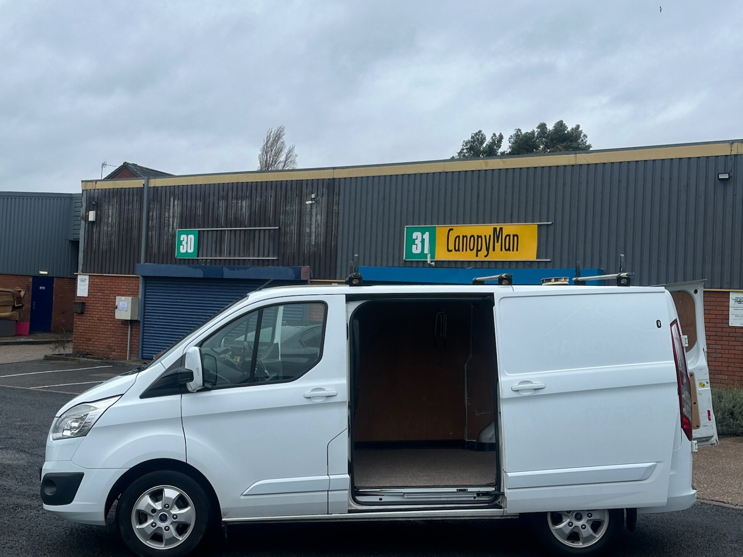 Used Ford Transit Custom 2017 for sale - 76969829: Photo 9