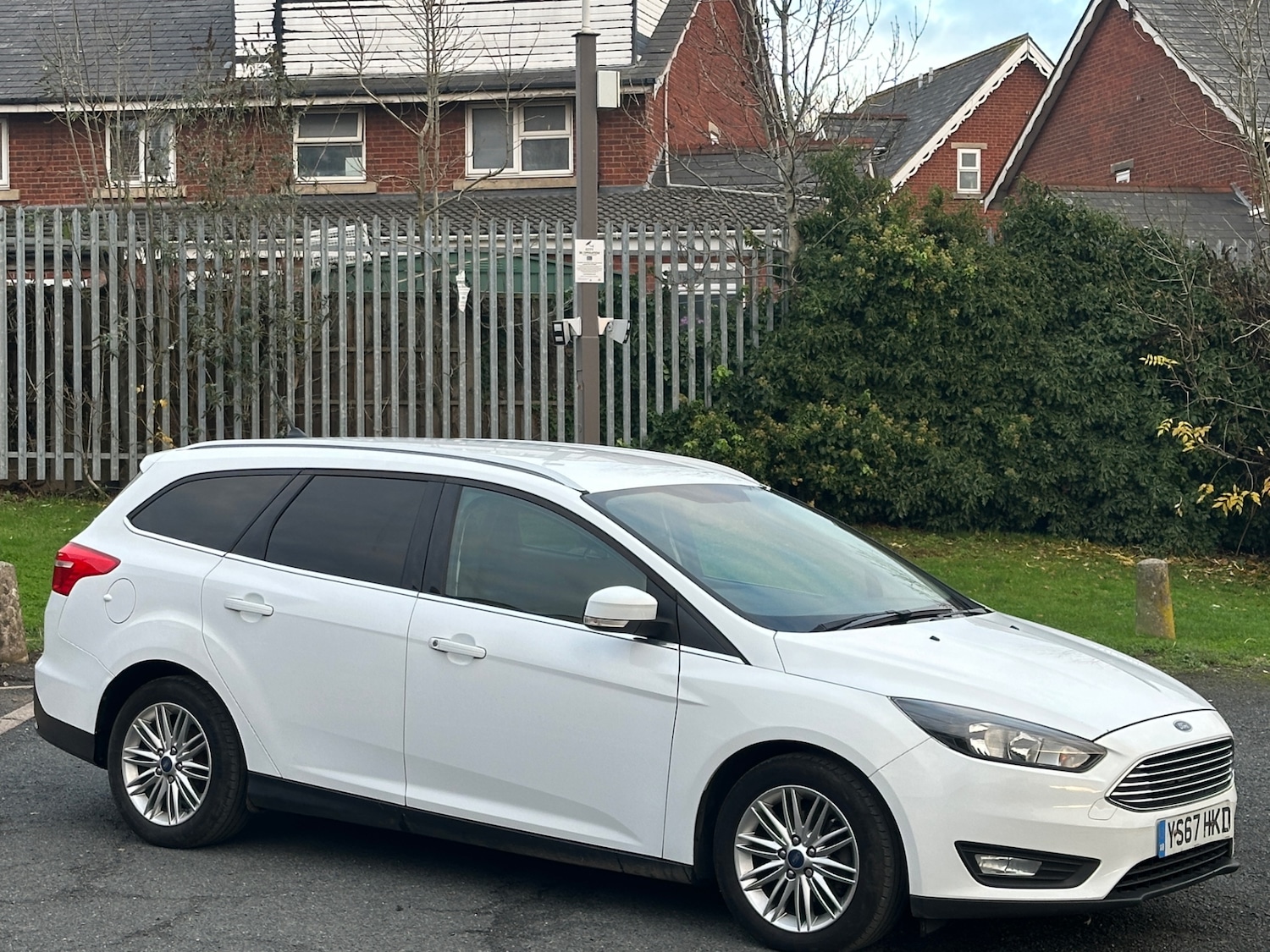 Used Ford Focus 2017 for sale - 76596115: Photo 2