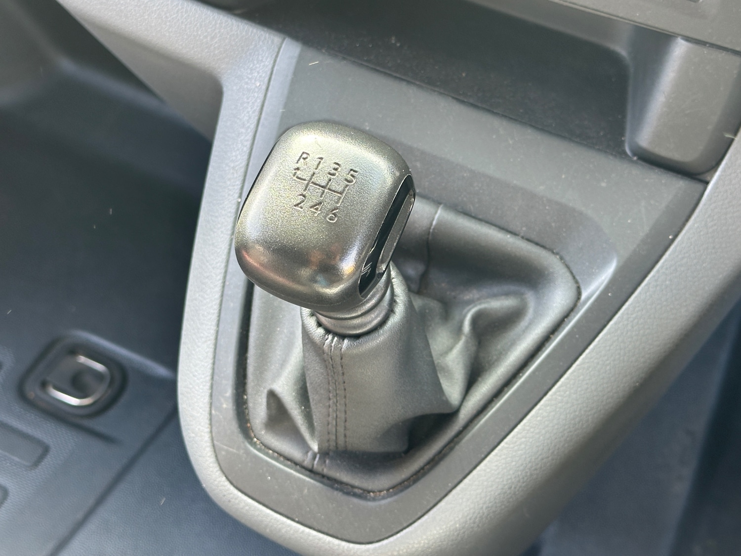 Used Peugeot Expert 2017 for sale - 76128647: Photo 20