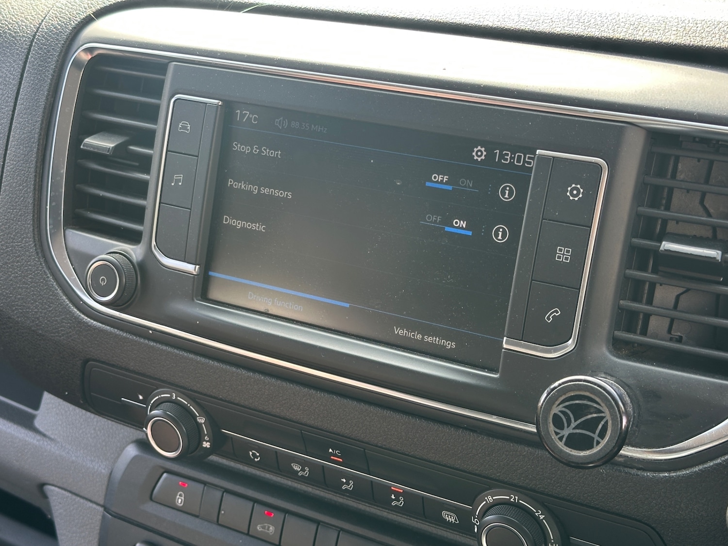 Used Peugeot Expert 2017 for sale - 76128647: Photo 22