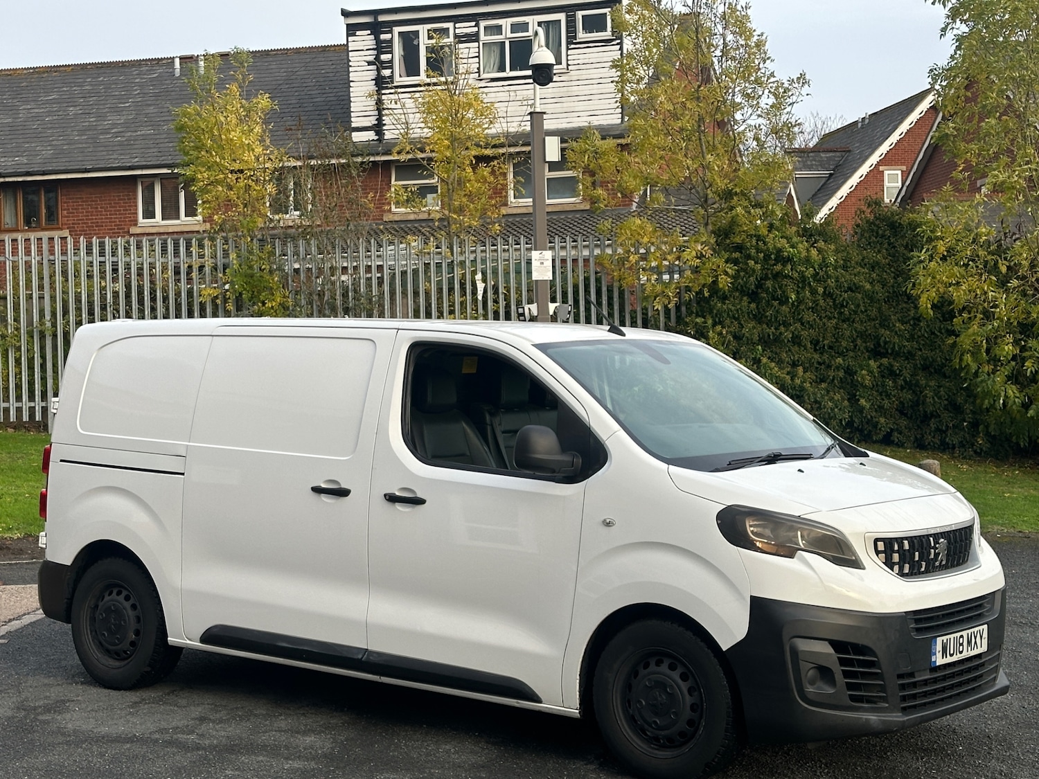 Used Peugeot Expert 2018 for sale - 76404487: Photo 2