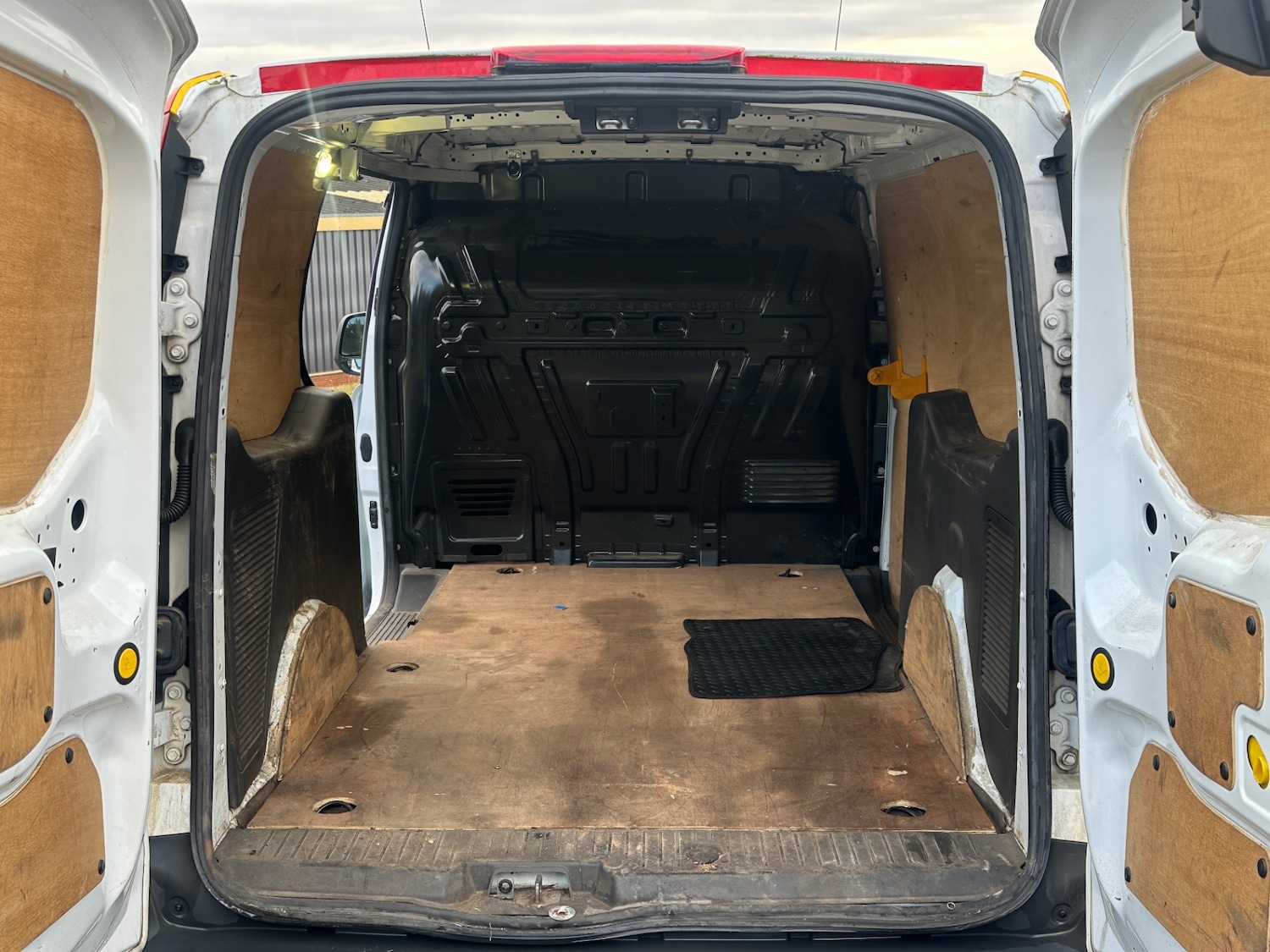 Used Ford Transit Connect 2018 for sale - 76102463: Photo 11