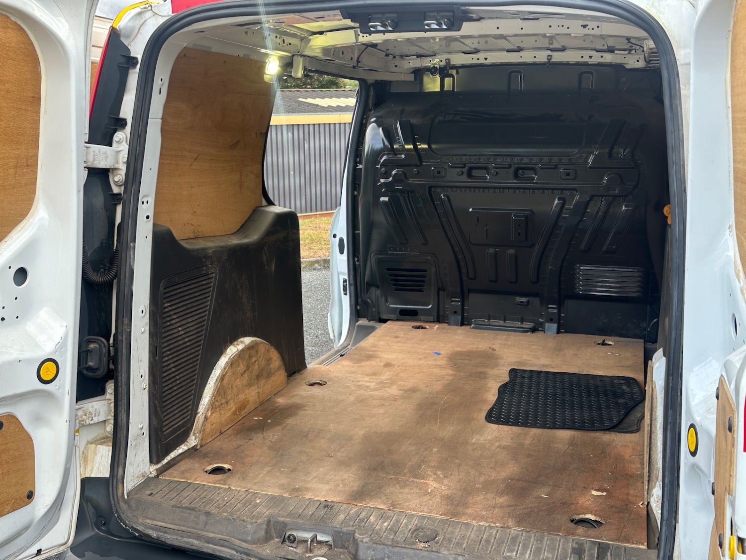 Used Ford Transit Connect 2018 for sale - 76102463: Photo 12