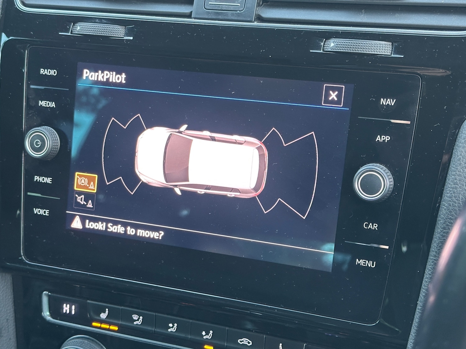 Used Volkswagen Golf 2017 for sale - 76669896: Photo 19