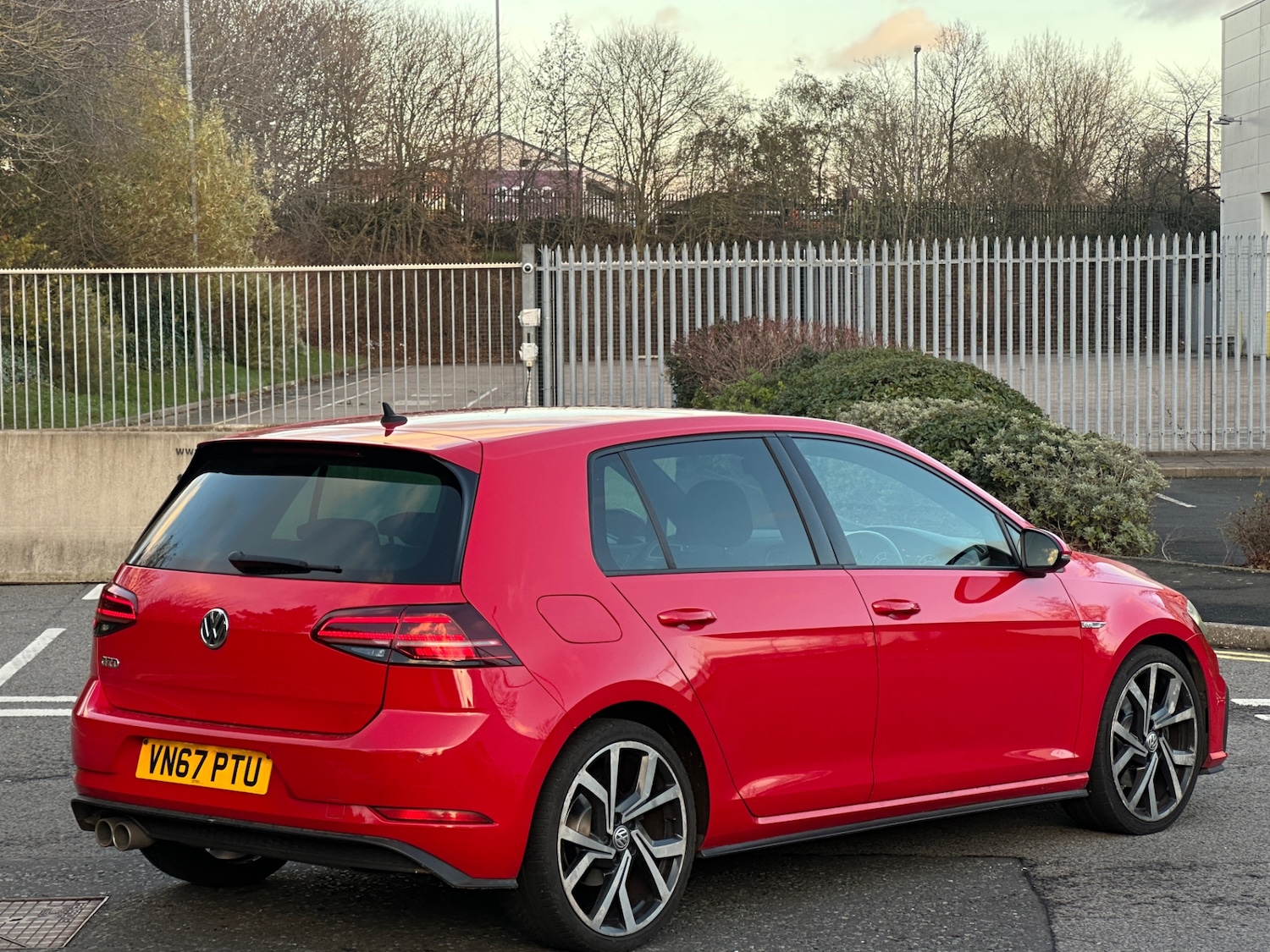 Used Volkswagen Golf 2017 for sale - 76669896: Photo 3