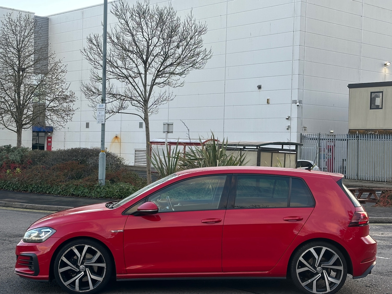 Used Volkswagen Golf 2017 for sale - 76669896: Photo 6