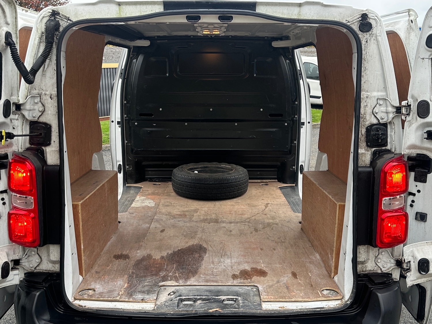 Used Peugeot Expert 2017 for sale - 76312626: Photo 10