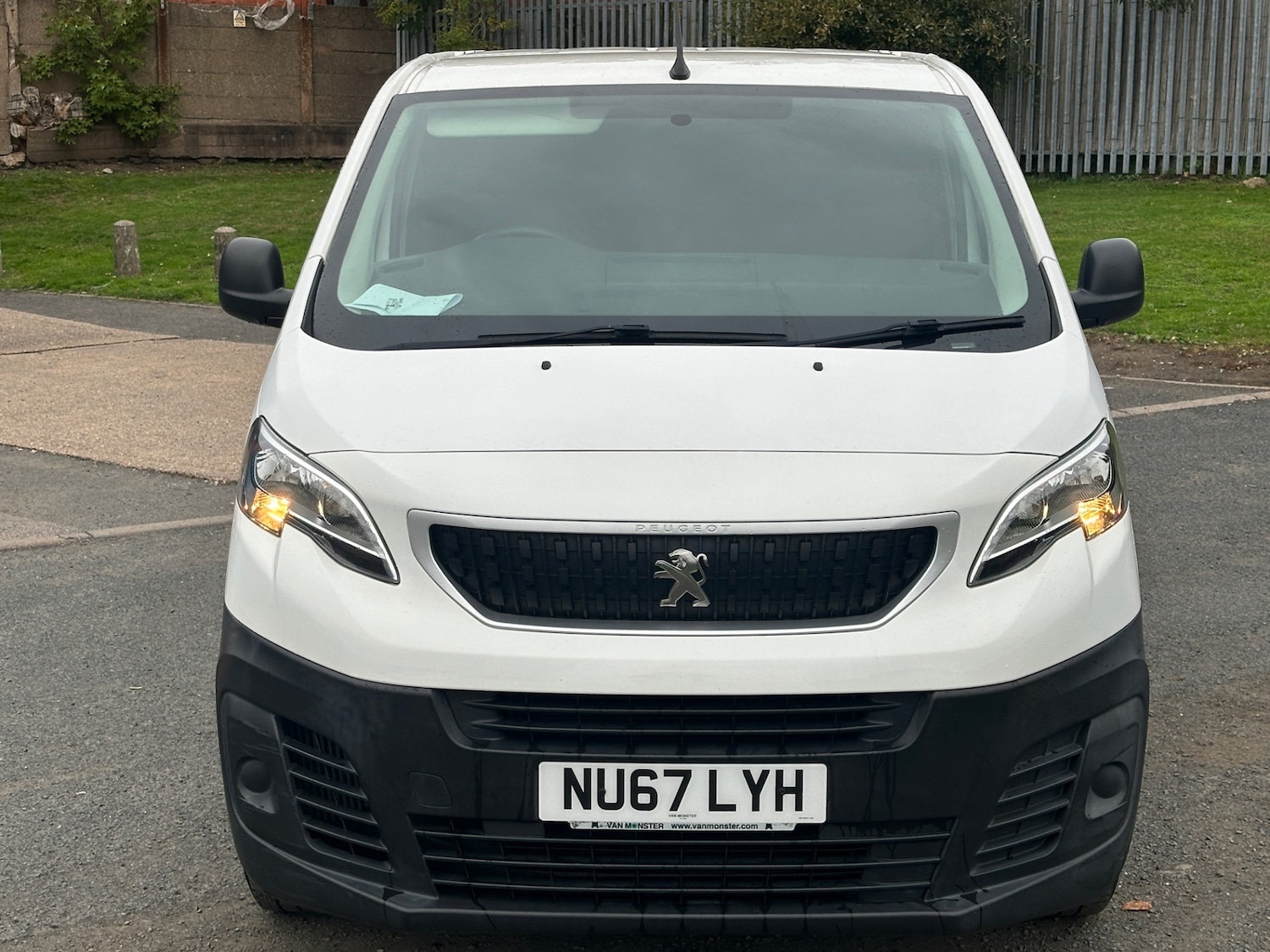 Used Peugeot Expert 2017 for sale - 76312626: Photo 8
