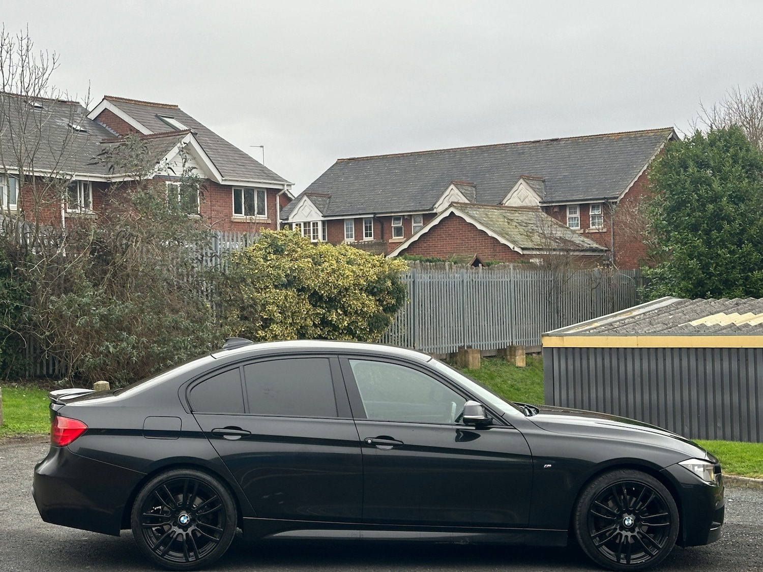 Used BMW 3 Series 2015 for sale - 77077889: Photo 2