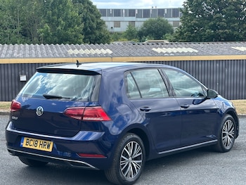 Used Volkswagen Golf 2018 for sale - 76102262: Photo