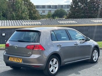 Used Volkswagen Golf 2016 for sale - 76102425: Photo