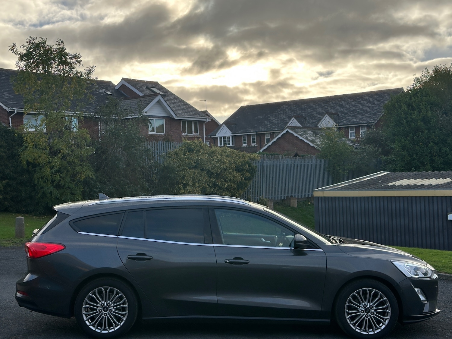 Used Ford Focus 2019 for sale - 76378883: Photo 3