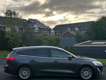 Used Ford Focus 2019 for sale - 76378883: Photo